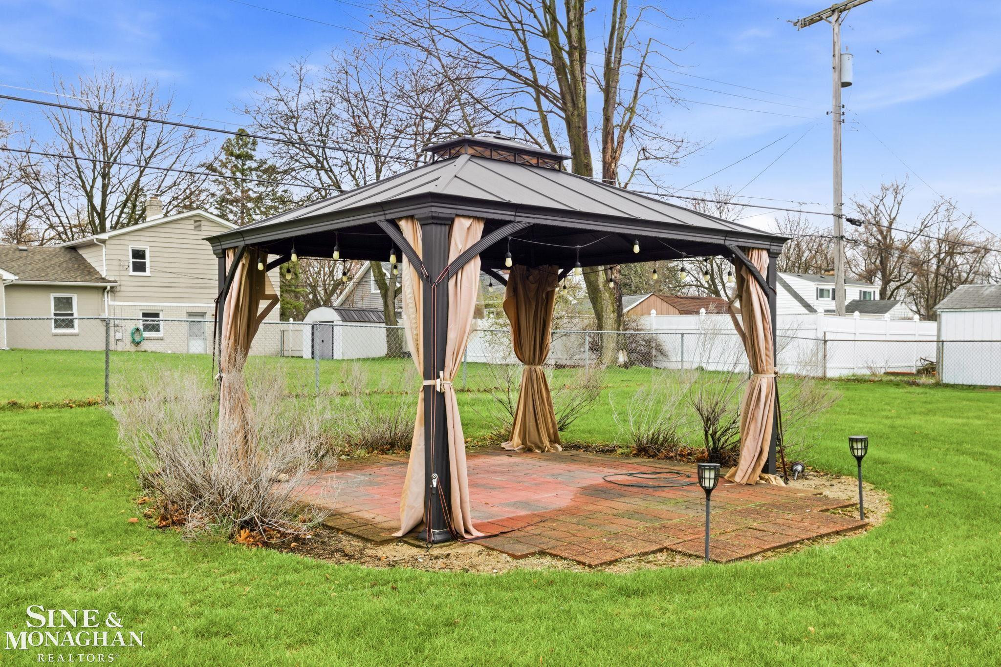 47811 Frederick Road, Shelby Twp, MI 48317 — Photo 47