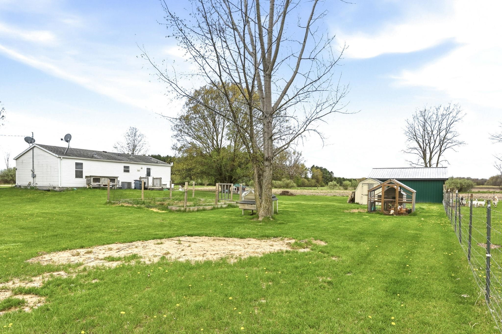 14686 W Burt Road, Chesaning, MI 48616 — Photo 25