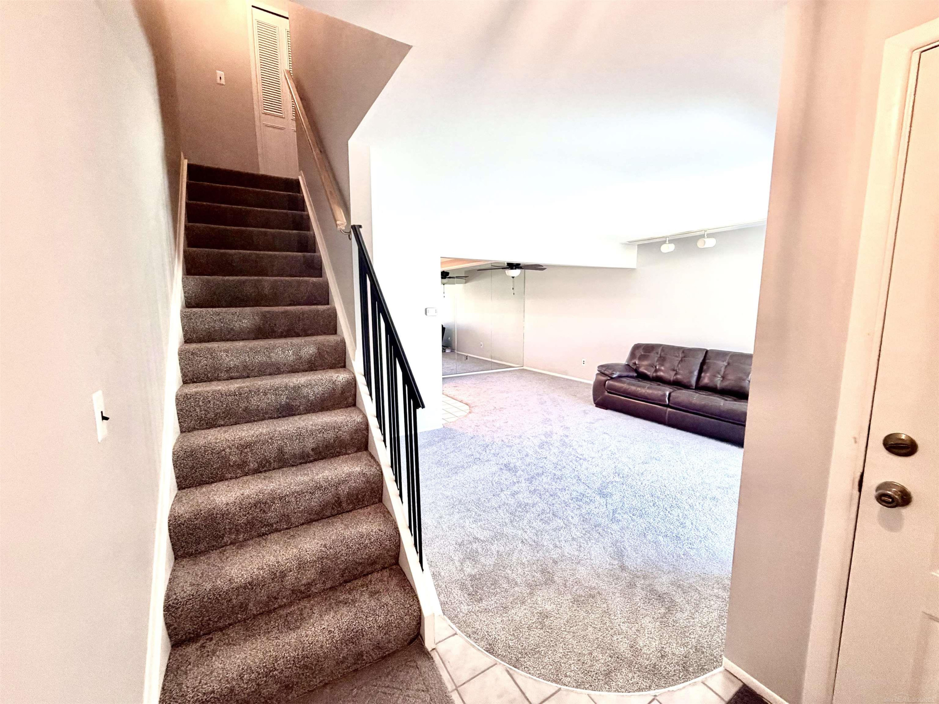 8216 Karam Boulevard, 4, Warren, MI 48093 — Photo 5