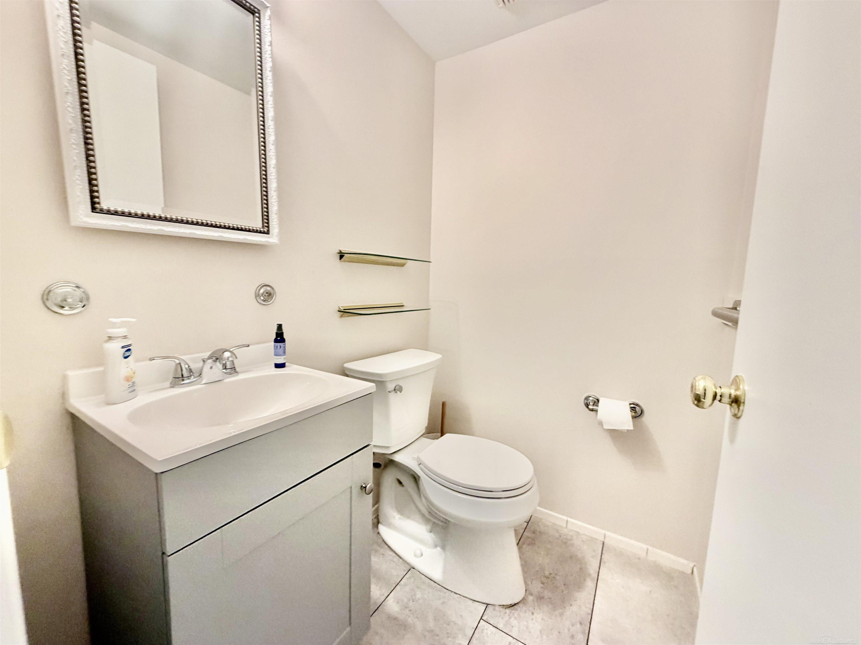 8216 Karam Boulevard, 4, Warren, MI 48093 — Photo 13