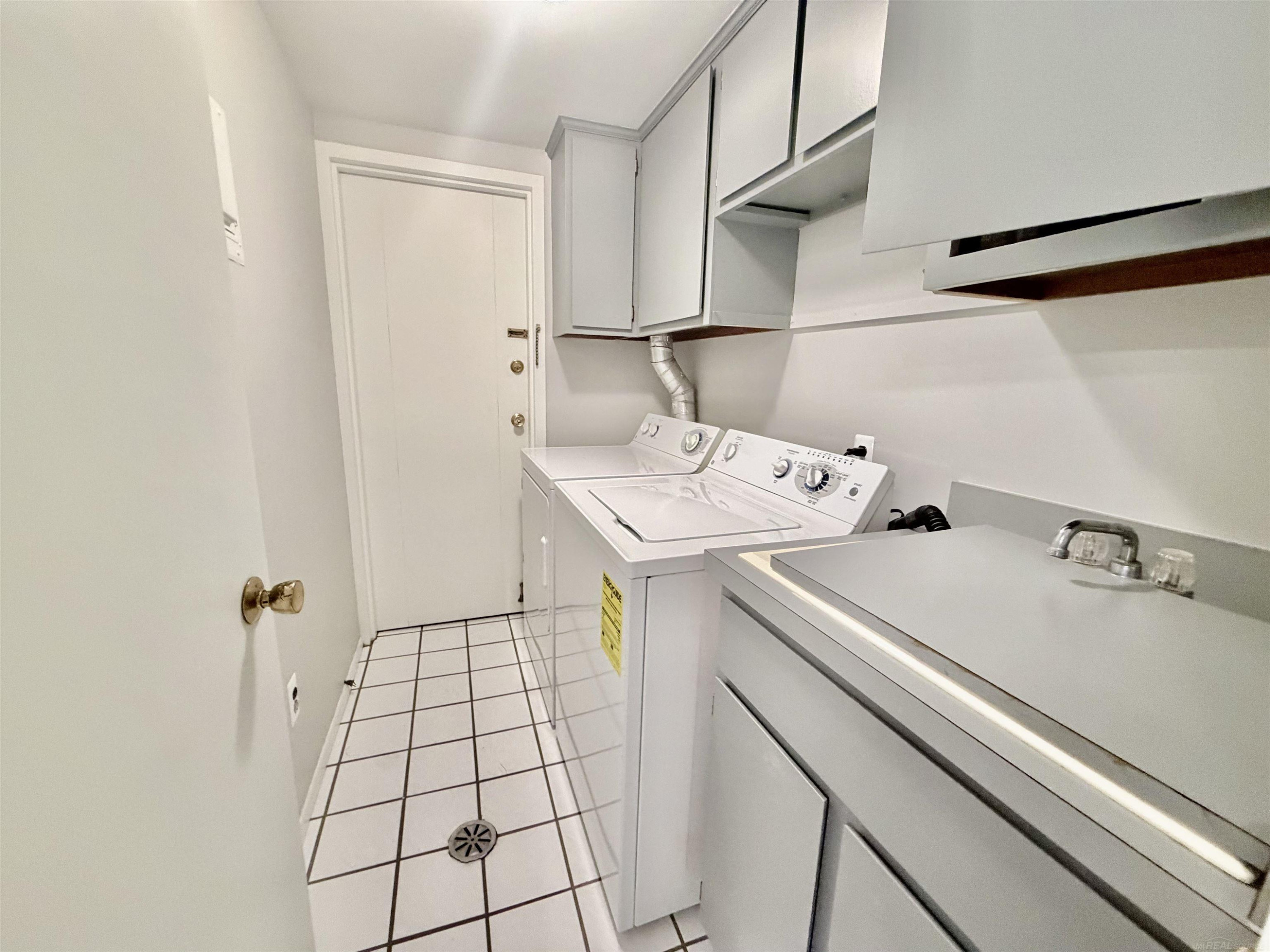 8216 Karam Boulevard, 4, Warren, MI 48093 — Photo 14