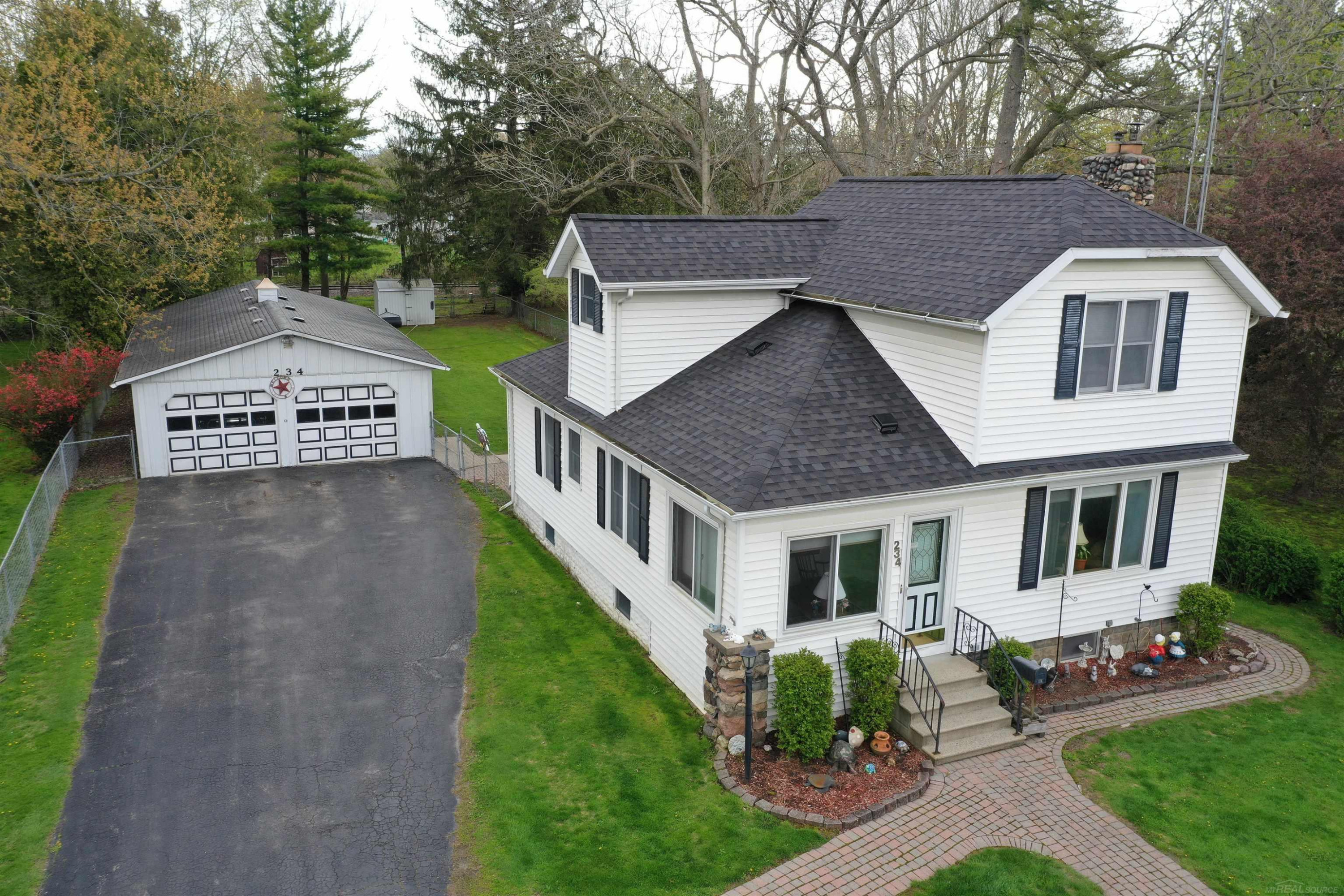 234 N Howard Avenue, Croswell, MI 48022 — Photo 12