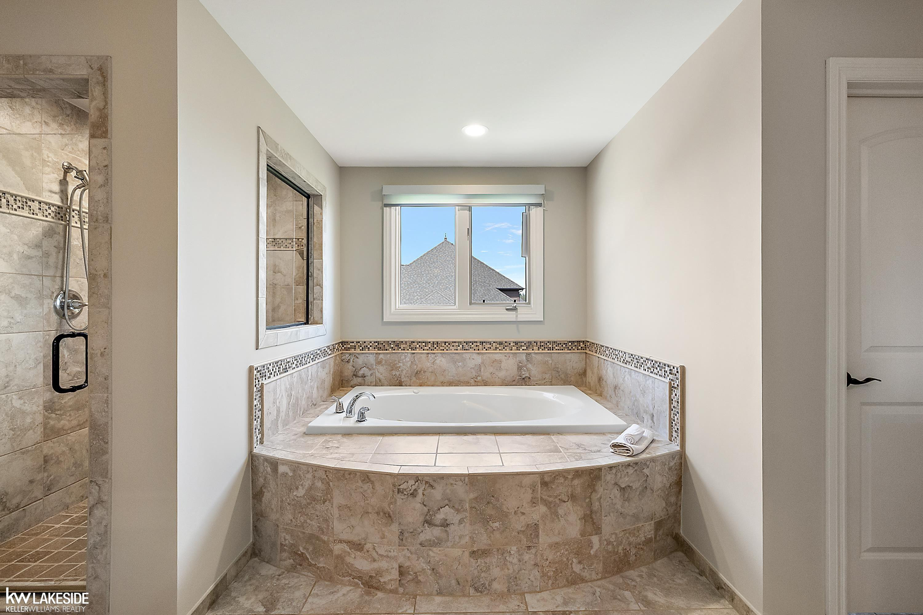 61870 Cotswold Drive, Washington, MI — Photo 35