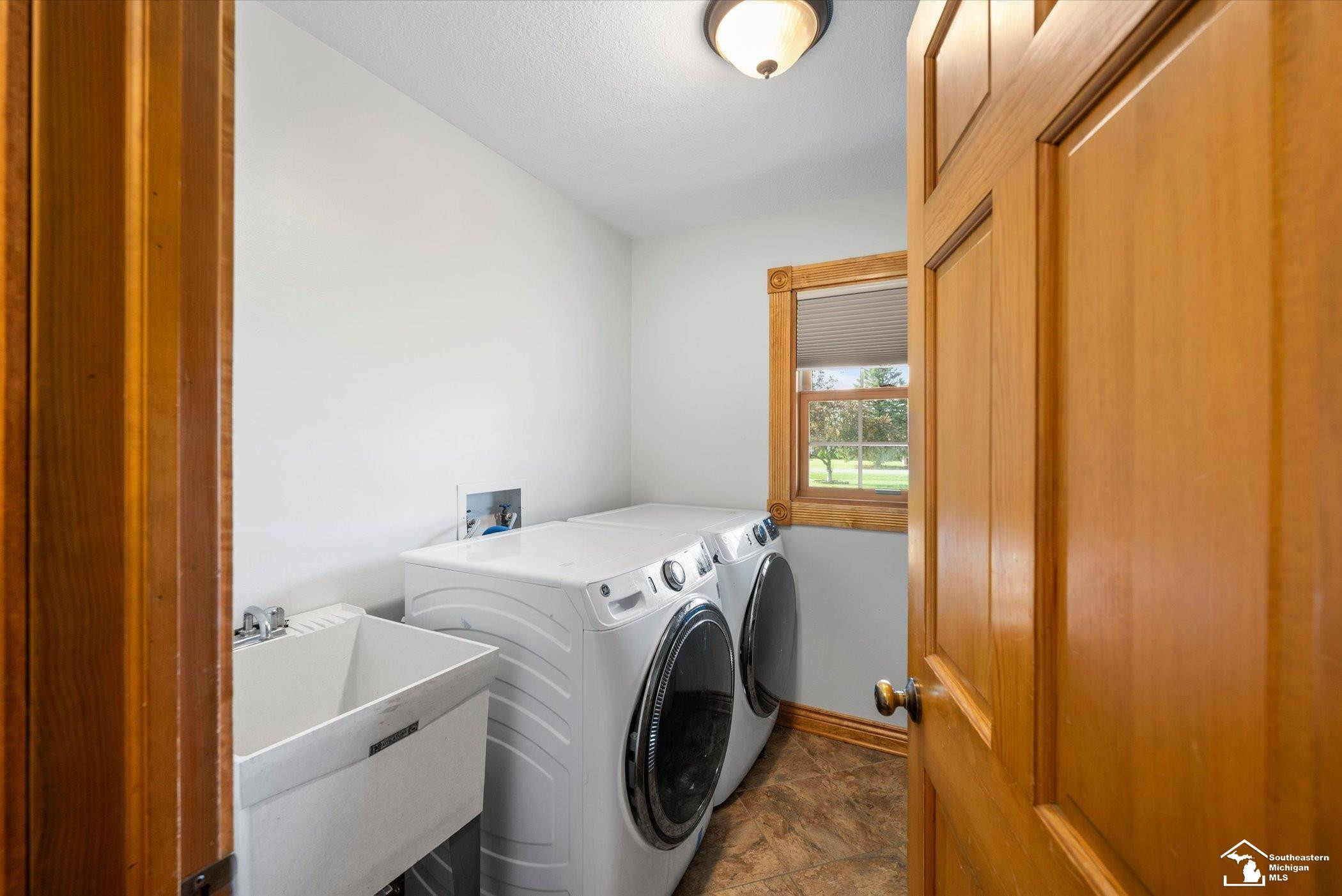 14725 Dixon Road, Dundee, MI 48131 — Photo 9