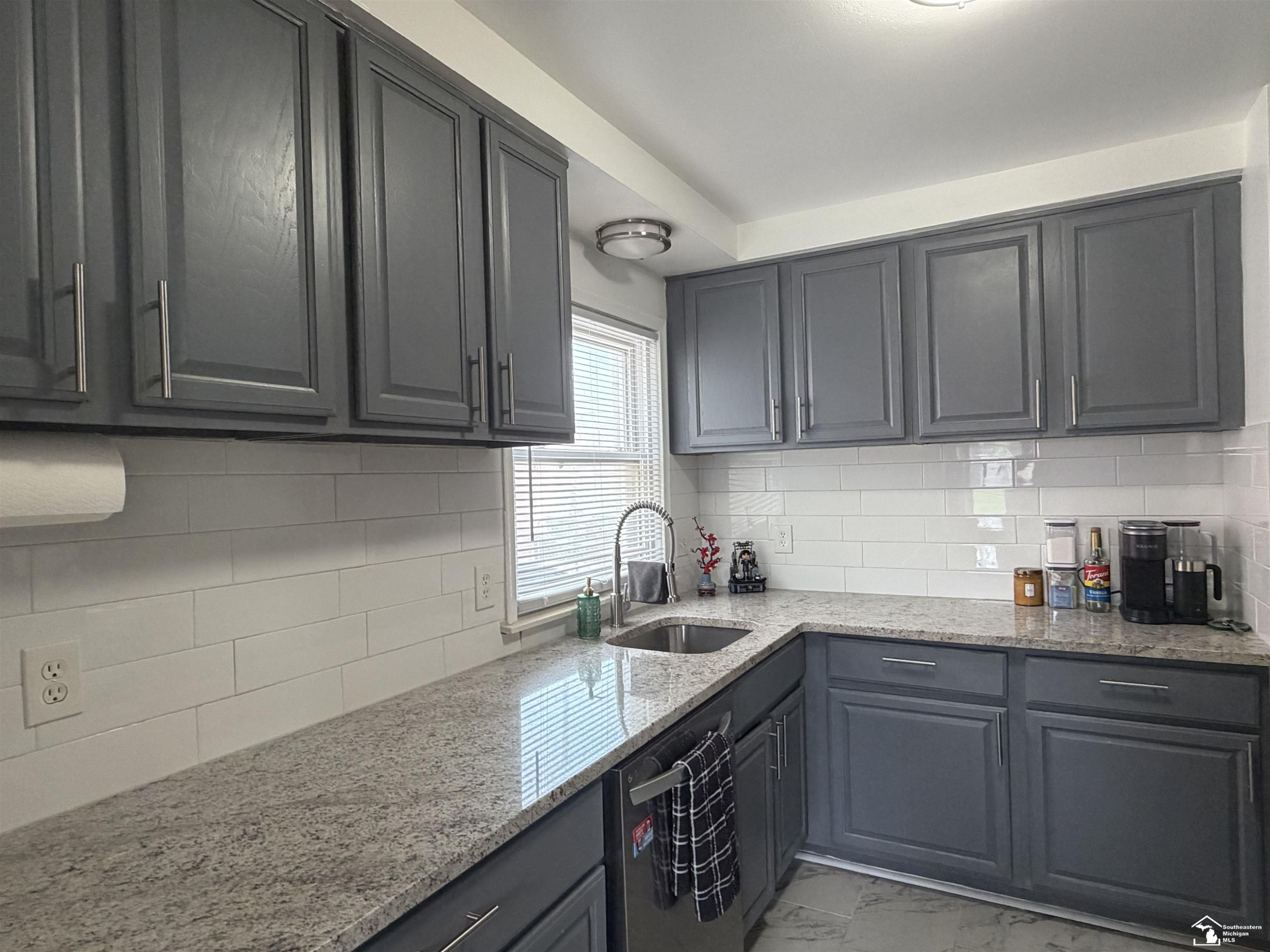 12824 Ward Street, Southgate, MI 48195 — Photo 7
