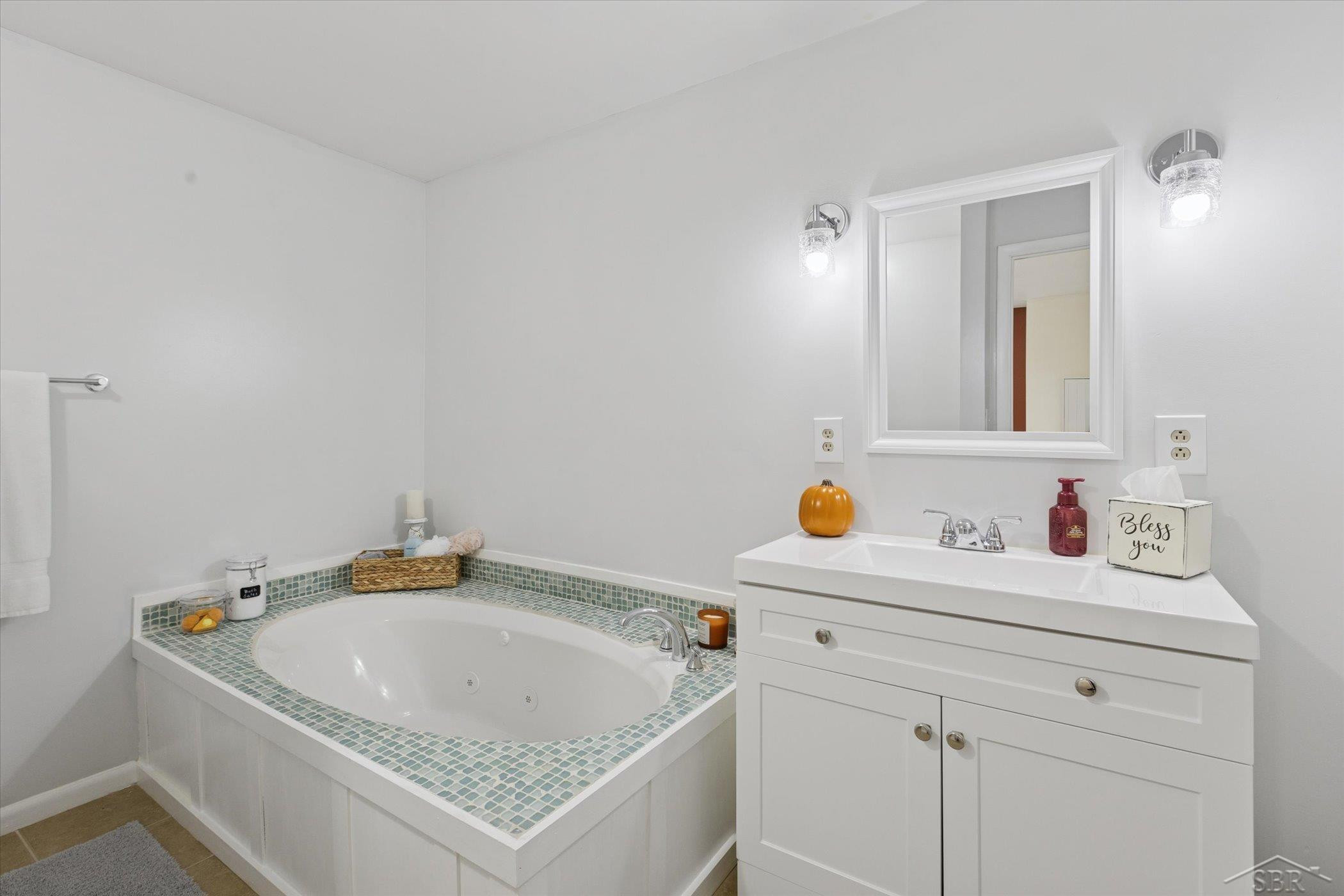 7165 Hospital Road, Freeland, MI 48623 — Photo 21