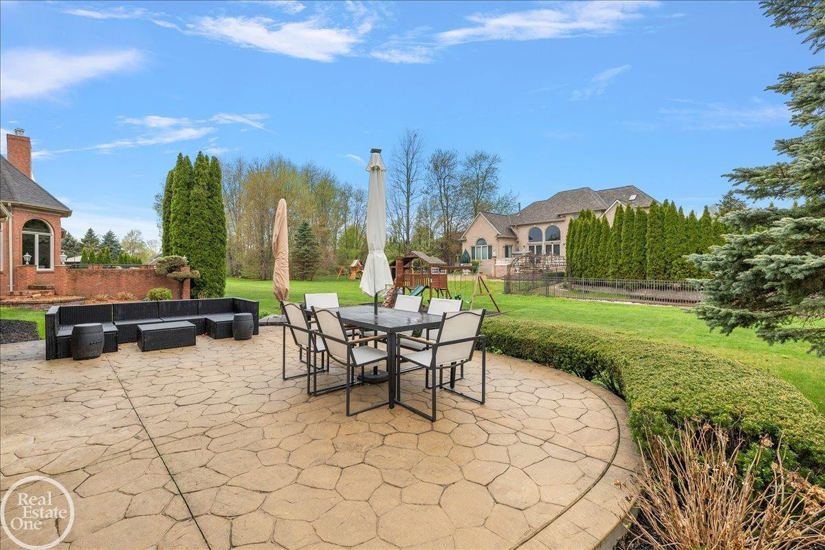 57409 Stonebriar Drive, MI — Photo 8