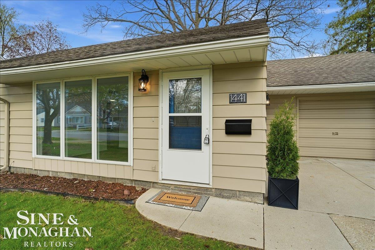 1441 Wisconsin Avenue, Marysville, MI 48040 — Photo 2