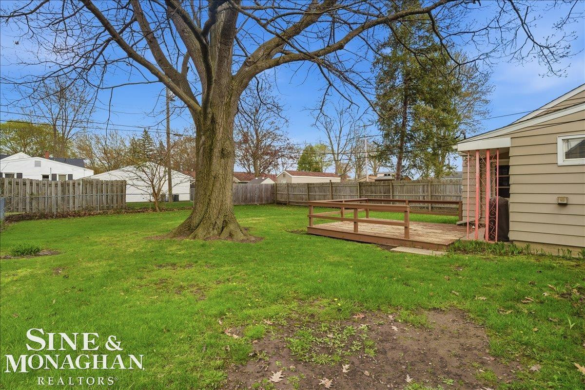 1441 Wisconsin Avenue, Marysville, MI 48040 — Photo 21
