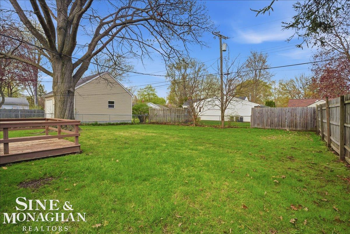 1441 Wisconsin Avenue, Marysville, MI 48040 — Photo 24