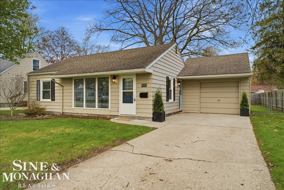 1441 Wisconsin Avenue, Marysville, MI 48040 — Photo 25