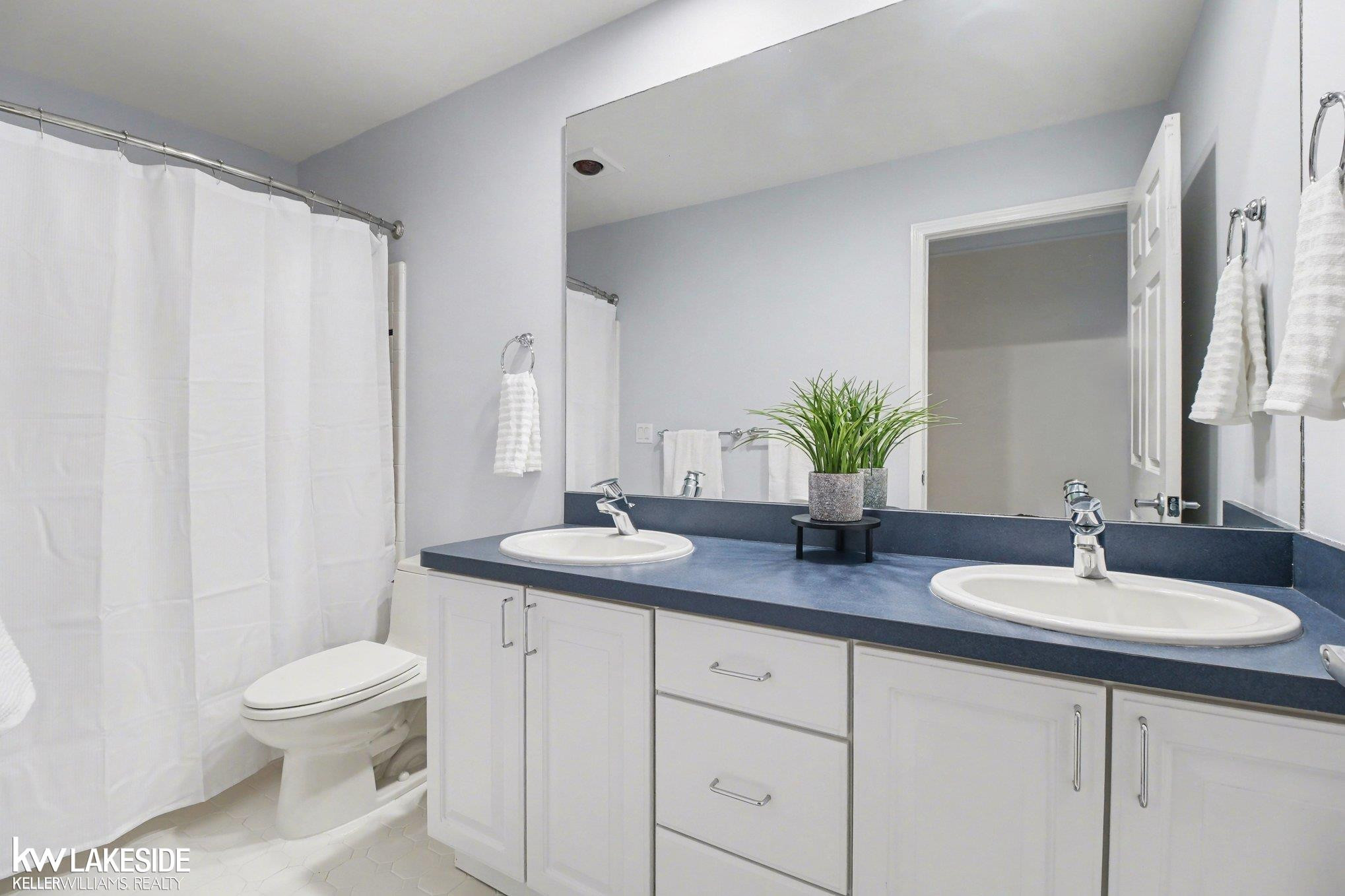 30515 Rushmore Circle, MI 48025 — Photo 40