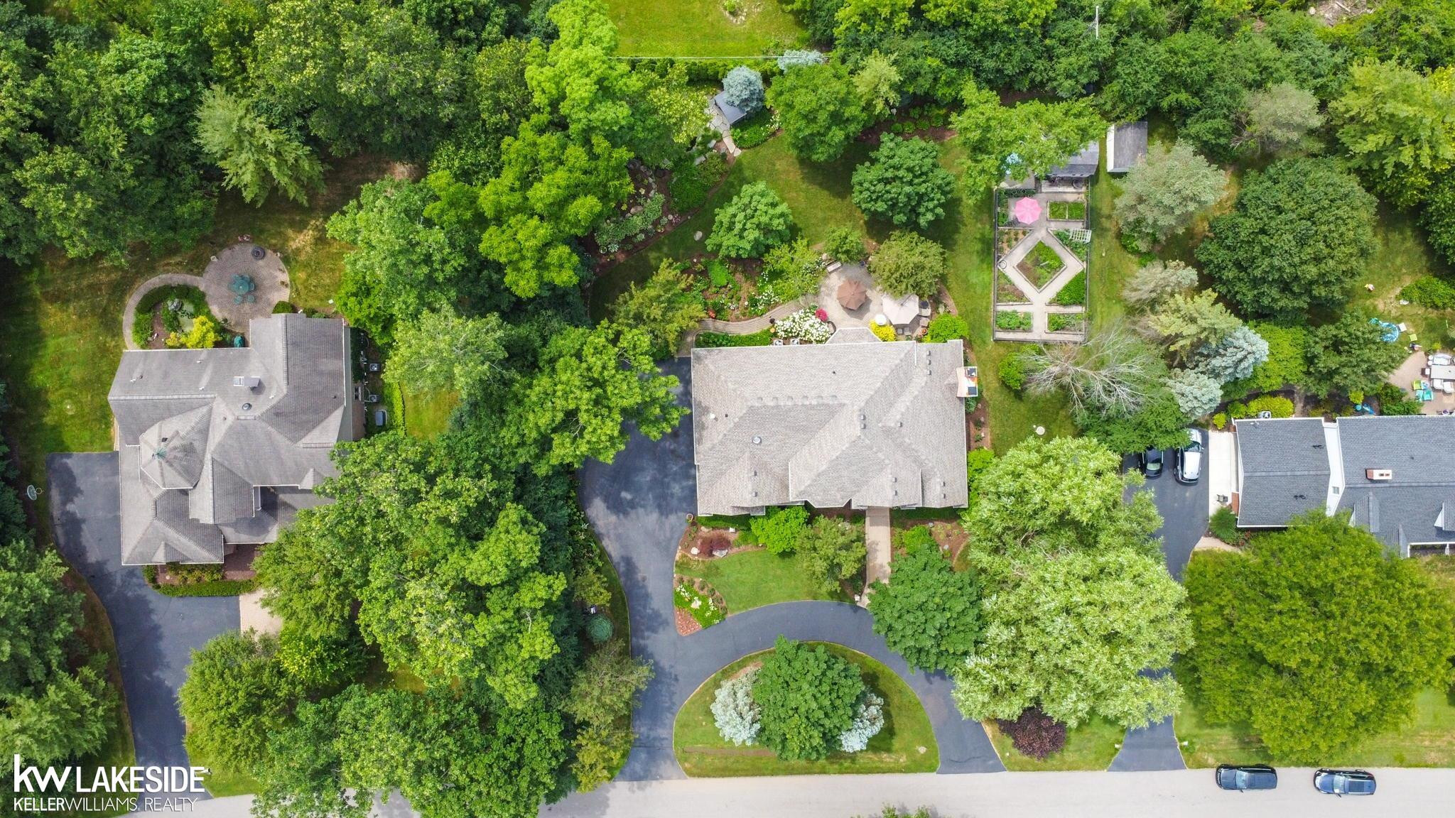 30515 Rushmore Circle, MI 48025 — Photo 54