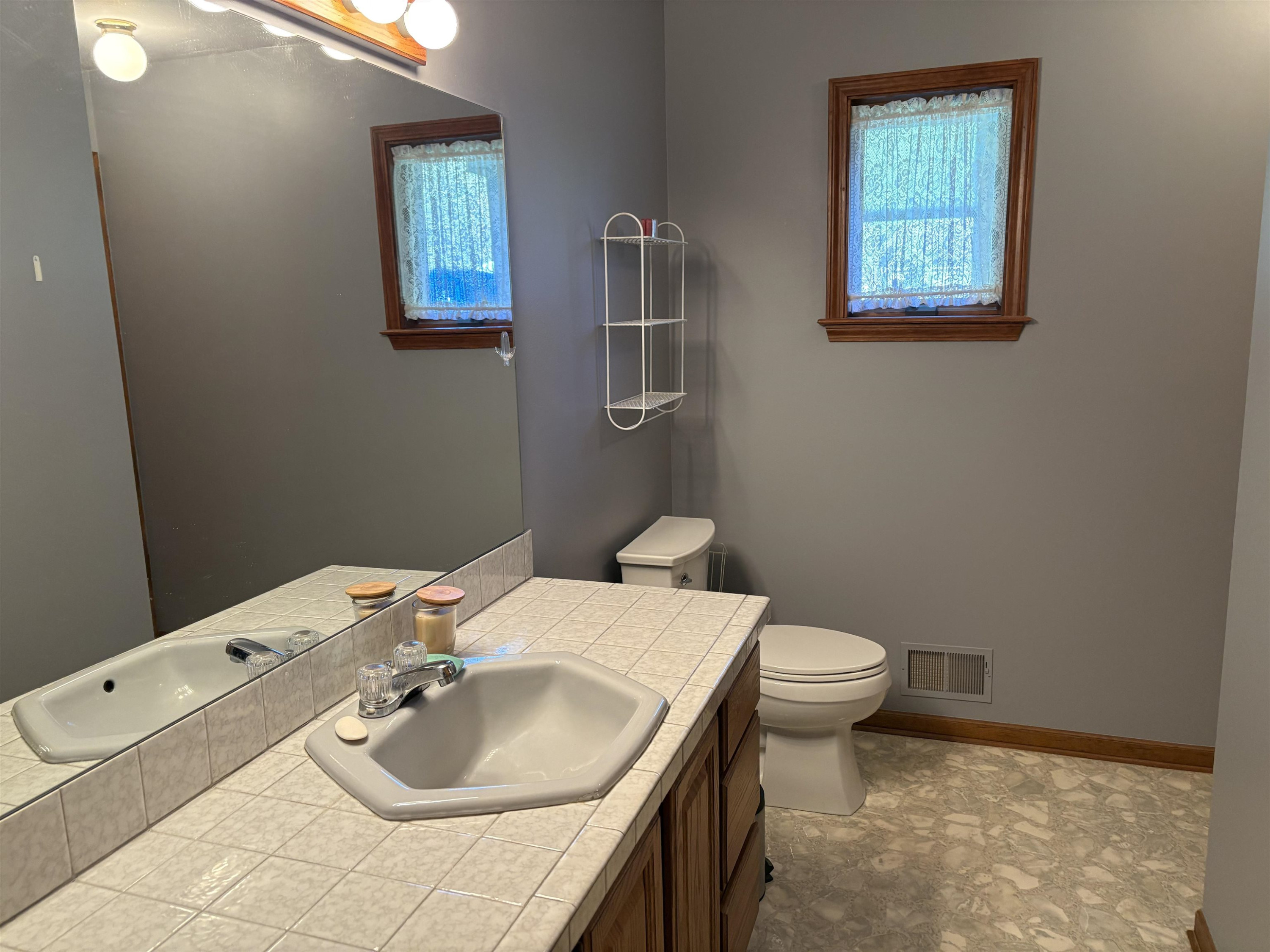 8568 Tim Tam Trail Circle, Flushing, MI 48433 — Photo 15