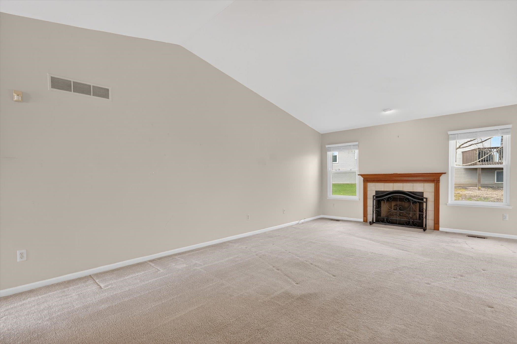 2547 Woodcliff Trail, Hartland, MI 48353 — Photo 9