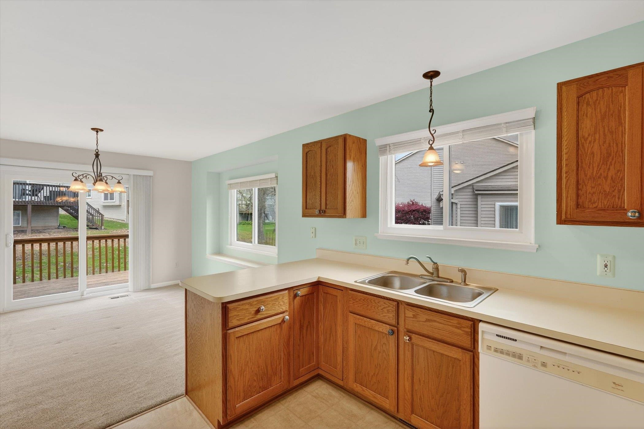 2547 Woodcliff Trail, Hartland, MI 48353 — Photo 14