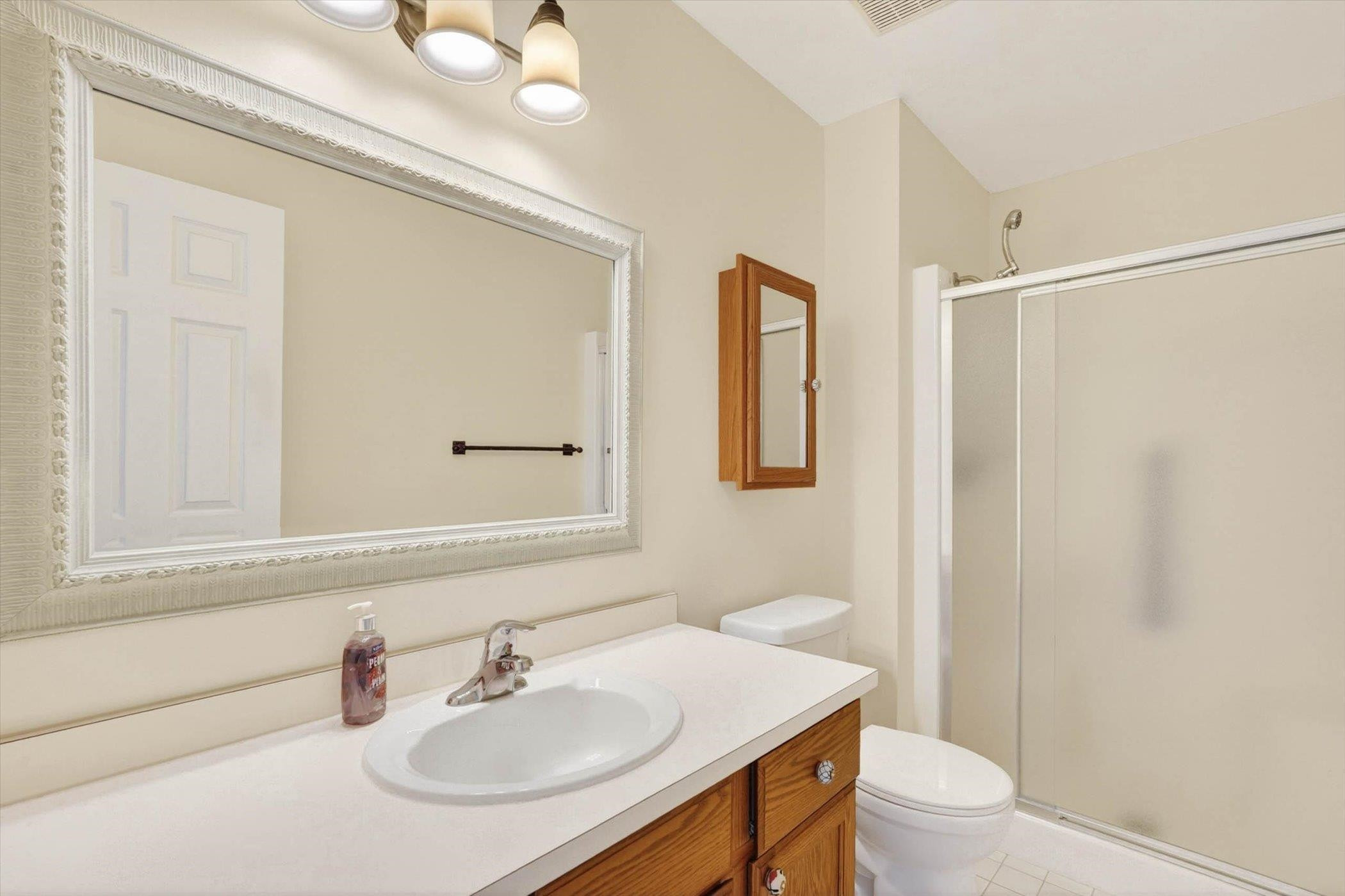 2547 Woodcliff Trail, Hartland, MI 48353 — Photo 22