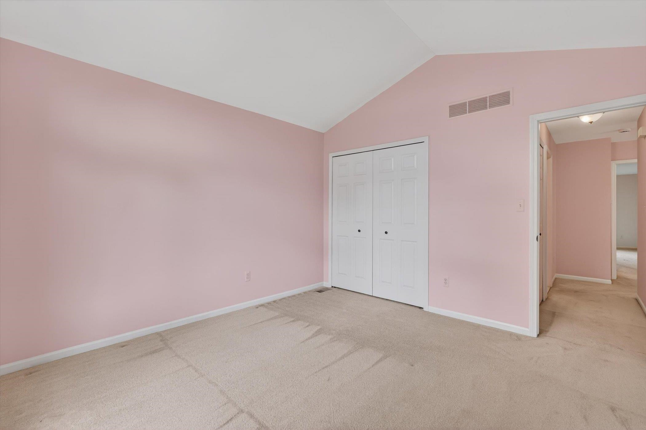2547 Woodcliff Trail, Hartland, MI 48353 — Photo 27
