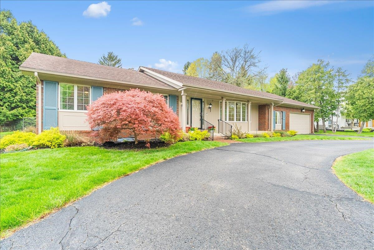 1131 Riverside Drive, Owosso, MI 48867 — Photo 9