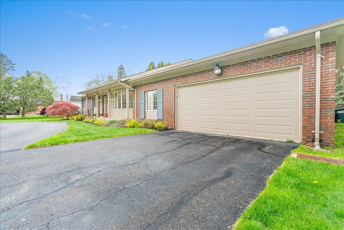 1131 Riverside Drive, Owosso, MI 48867 — Photo 10