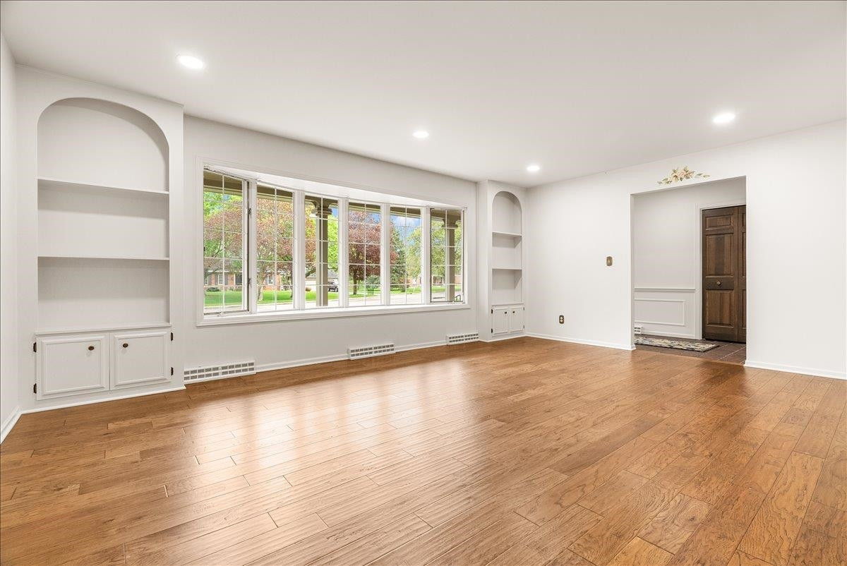 1131 Riverside Drive, Owosso, MI 48867 — Photo 13
