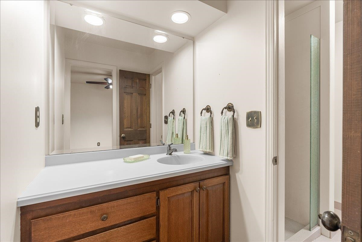 1131 Riverside Drive, Owosso, MI 48867 — Photo 28