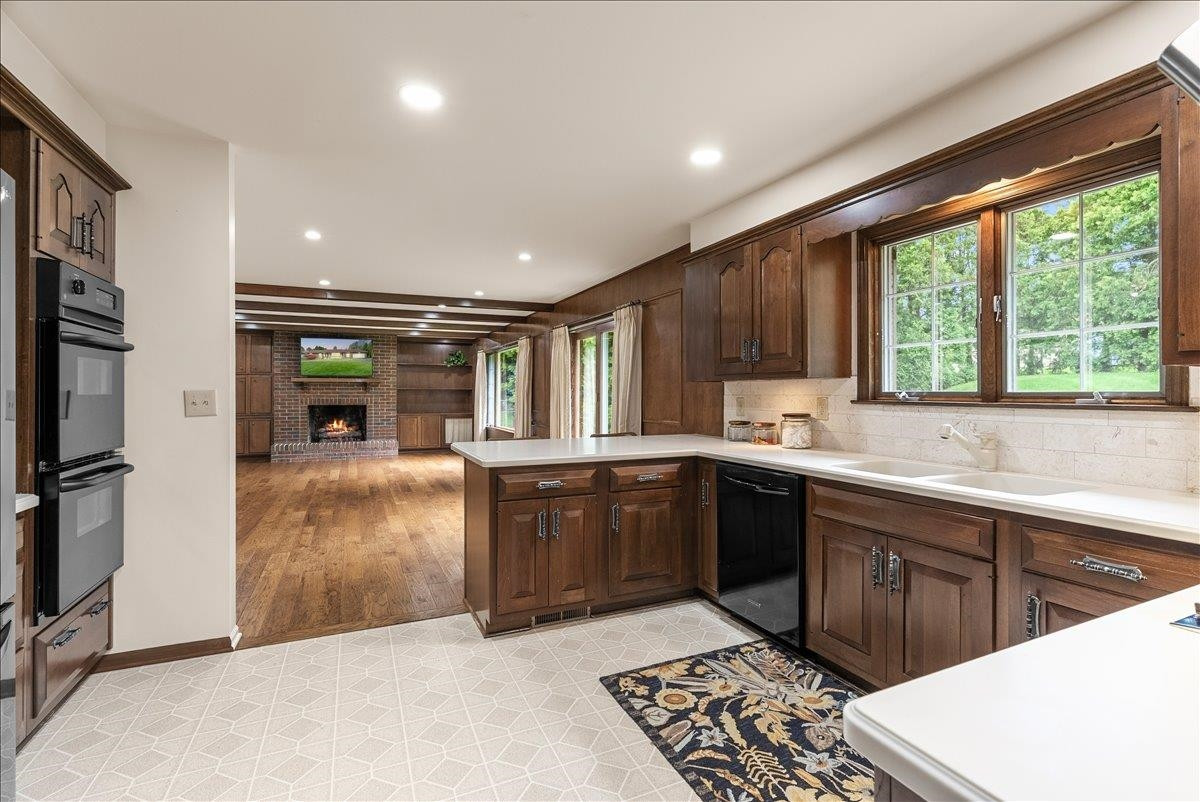 1131 Riverside Drive, Owosso, MI 48867 — Photo 31