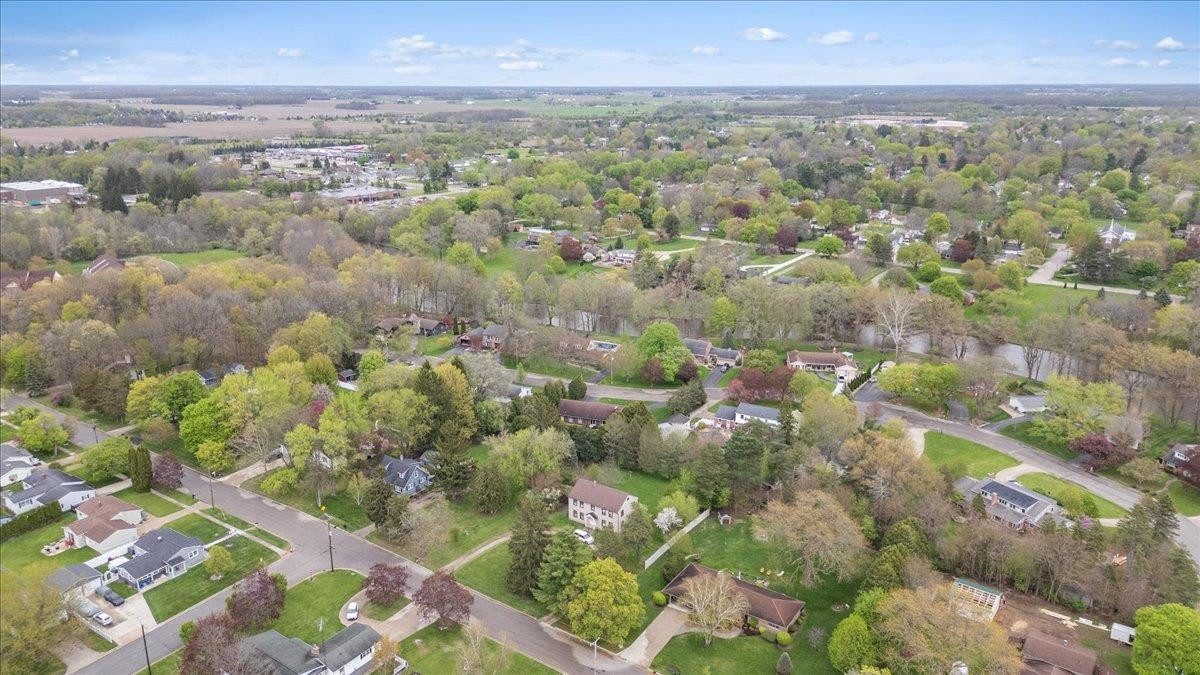 1131 Riverside Drive, Owosso, MI 48867 — Photo 57