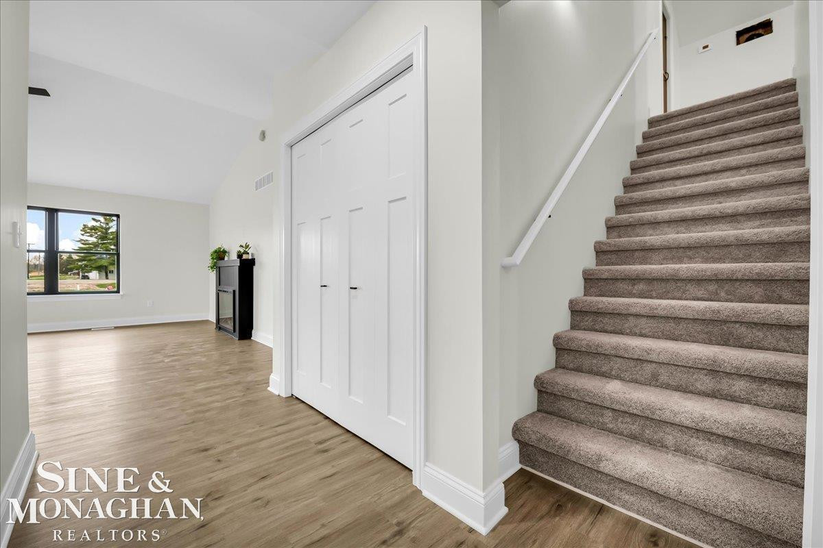 210 Oregon Avenue, Marysville, MI 48040 — Photo 15
