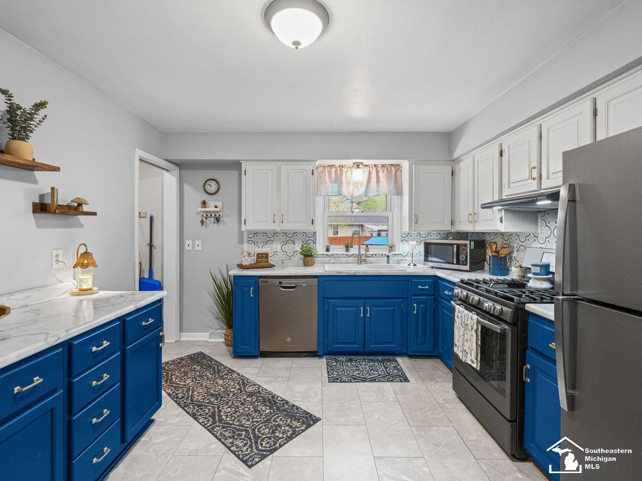 3481 Watkins Lake Road, Waterford, MI 48328 — Photo 10