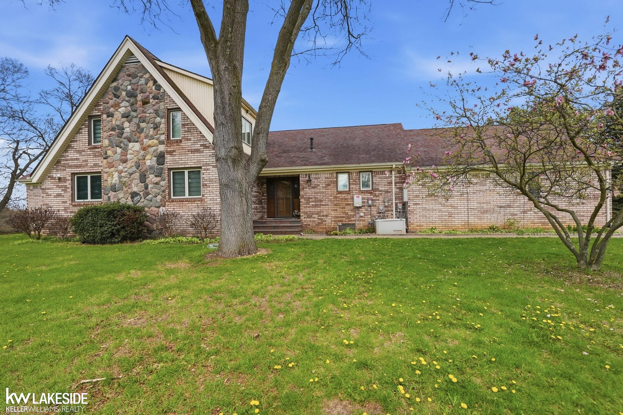 70350 Henry Ross Drive, MI 48065 — Photo 2