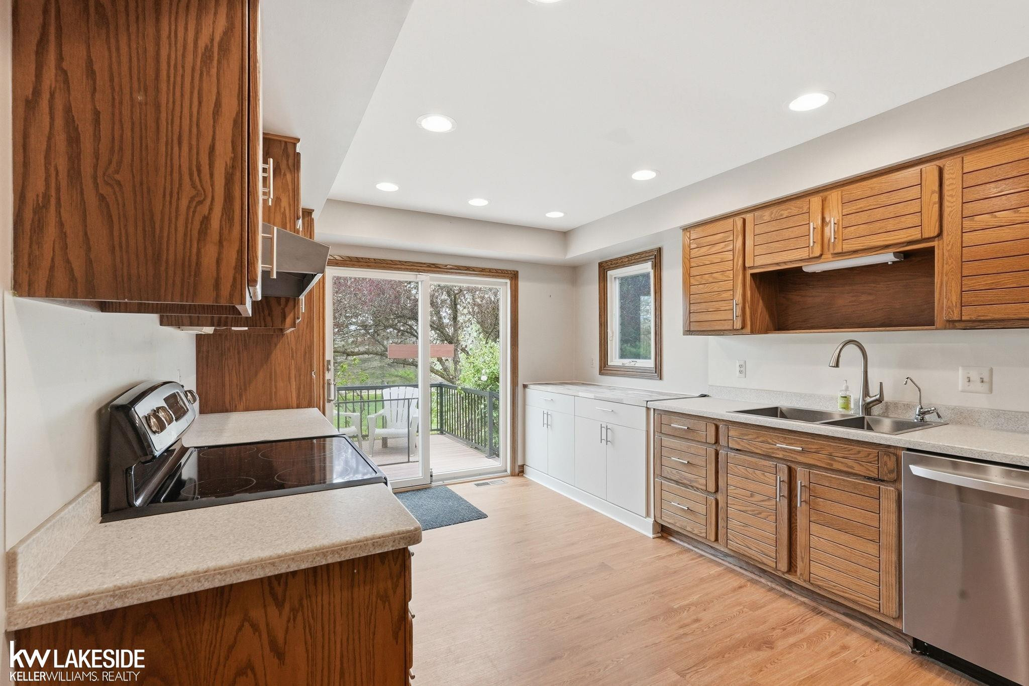70350 Henry Ross Drive, MI 48065 — Photo 17
