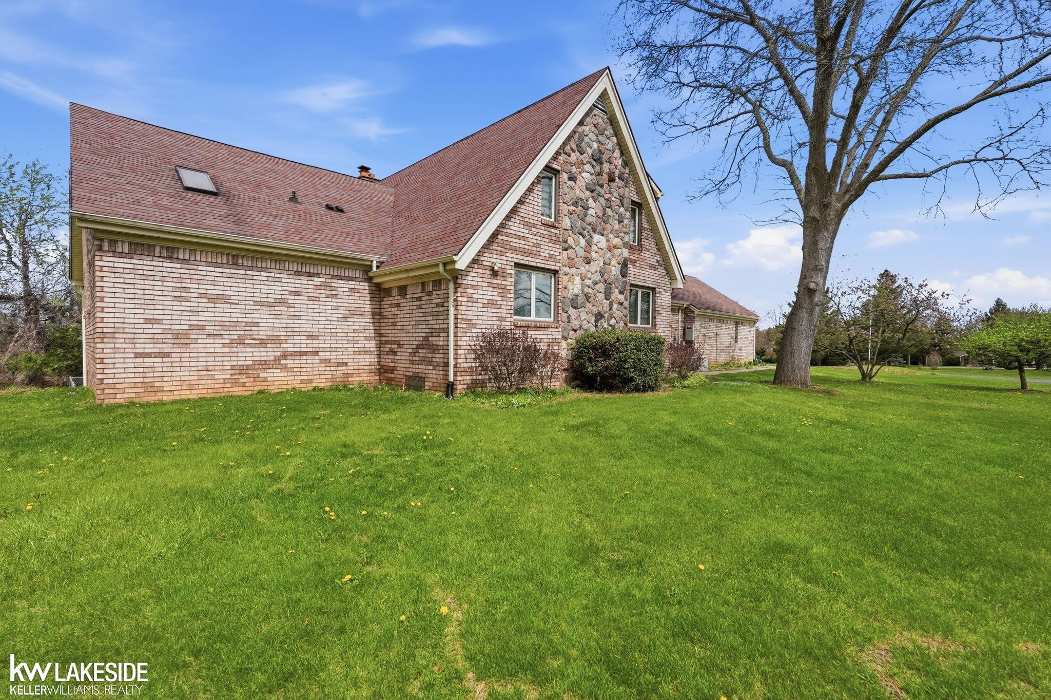 70350 Henry Ross Drive, MI 48065 — Photo 40