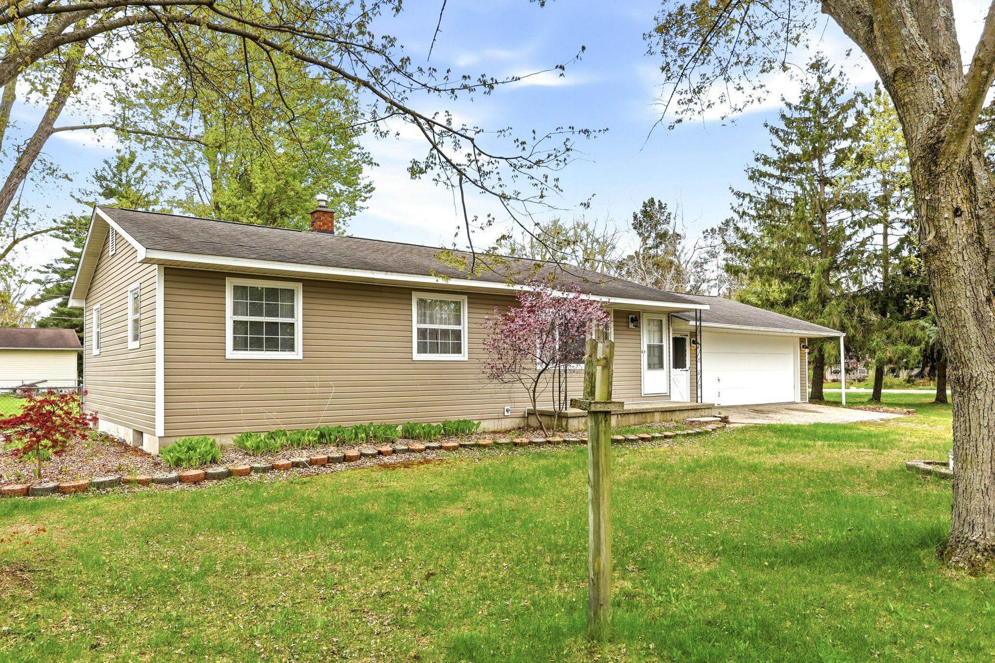 8995 Birch Run Road, Millington, MI 48746 — Photo 2