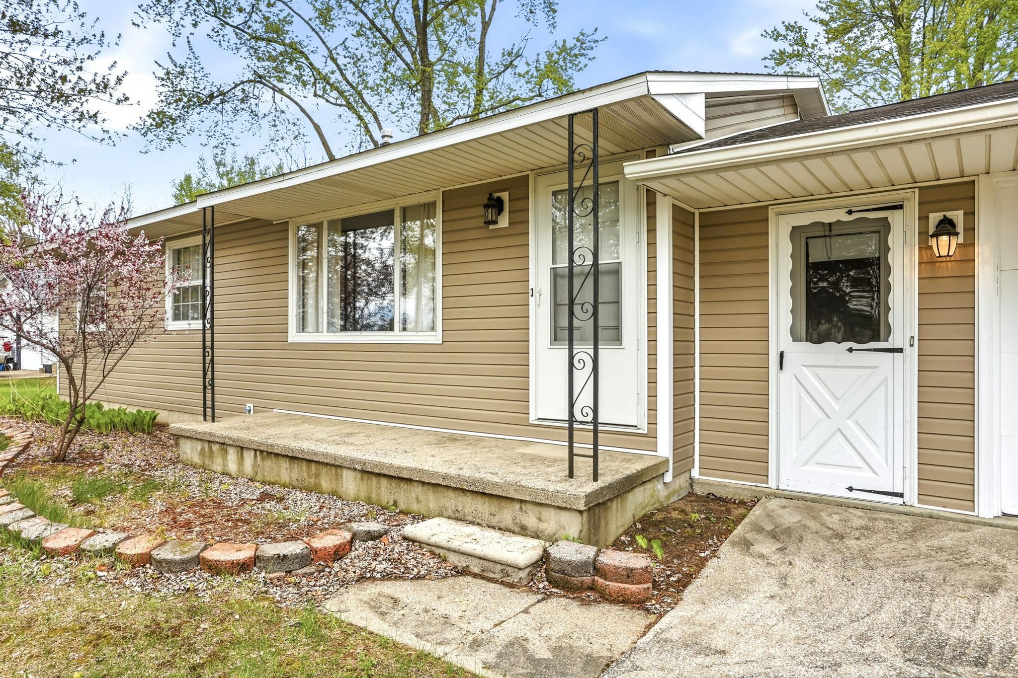 8995 Birch Run Road, Millington, MI 48746 — Photo 4