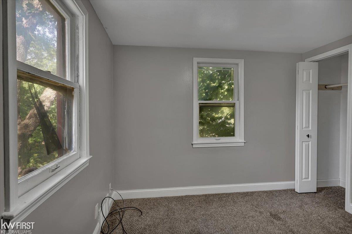 3200 N Averill Avenue, MI 48506 — Photo 8