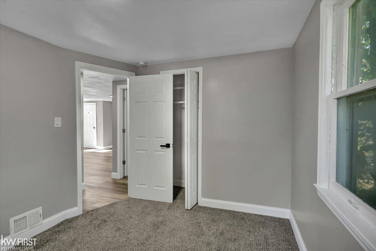 3200 N Averill Avenue, MI 48506 — Photo 12