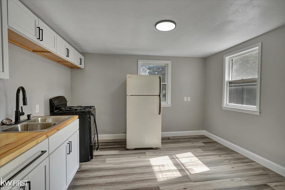 3200 N Averill Avenue, MI 48506 — Photo 14