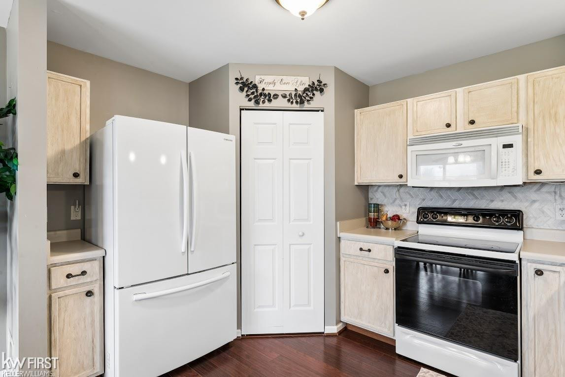 7428 Deer Creek Drive, Swartz Creek, MI 48473 — Photo 12