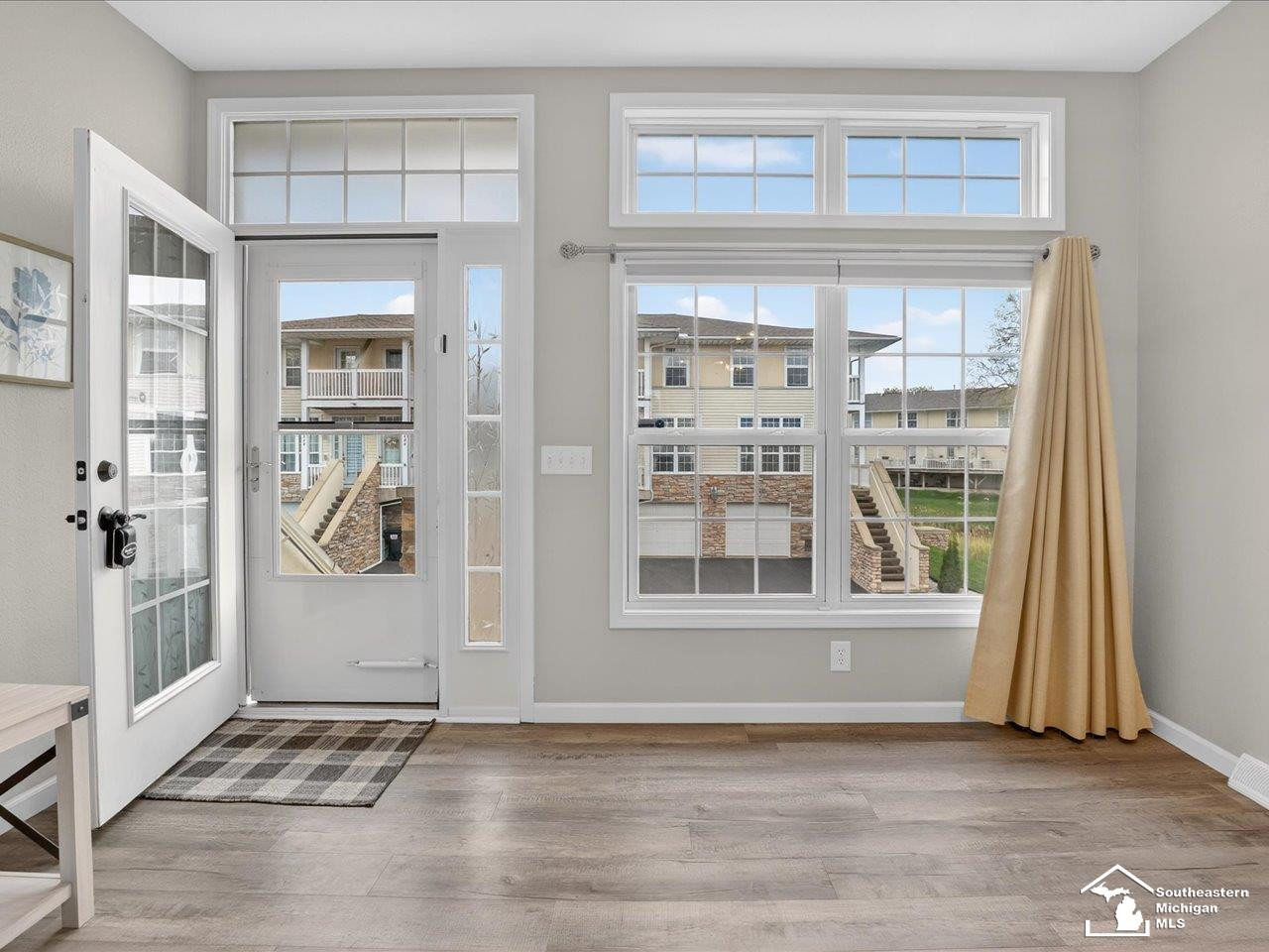 803 Catalina Cove, Luna Pier, MI 48157 — Photo 6