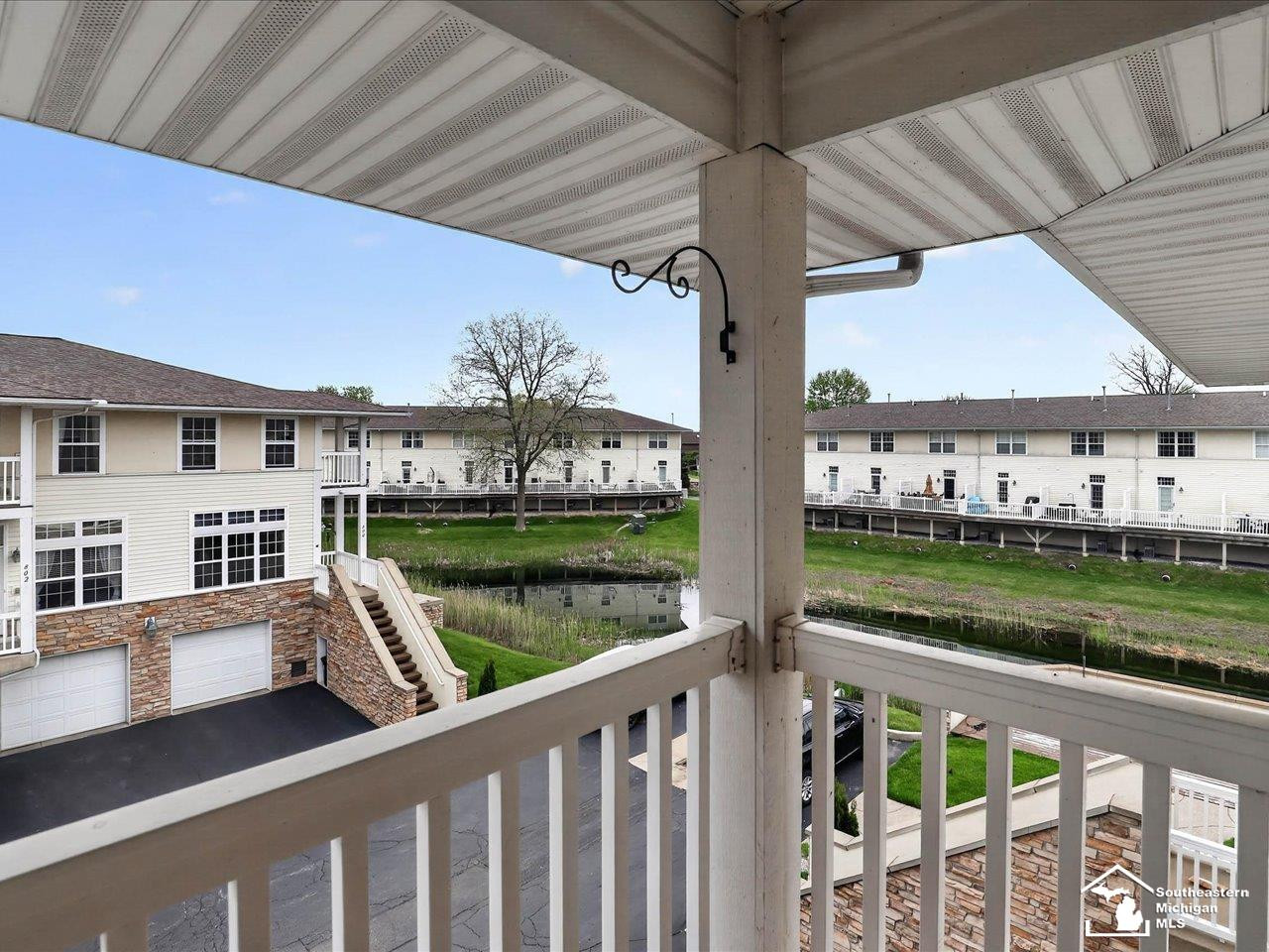 803 Catalina Cove, Luna Pier, MI 48157 — Photo 31