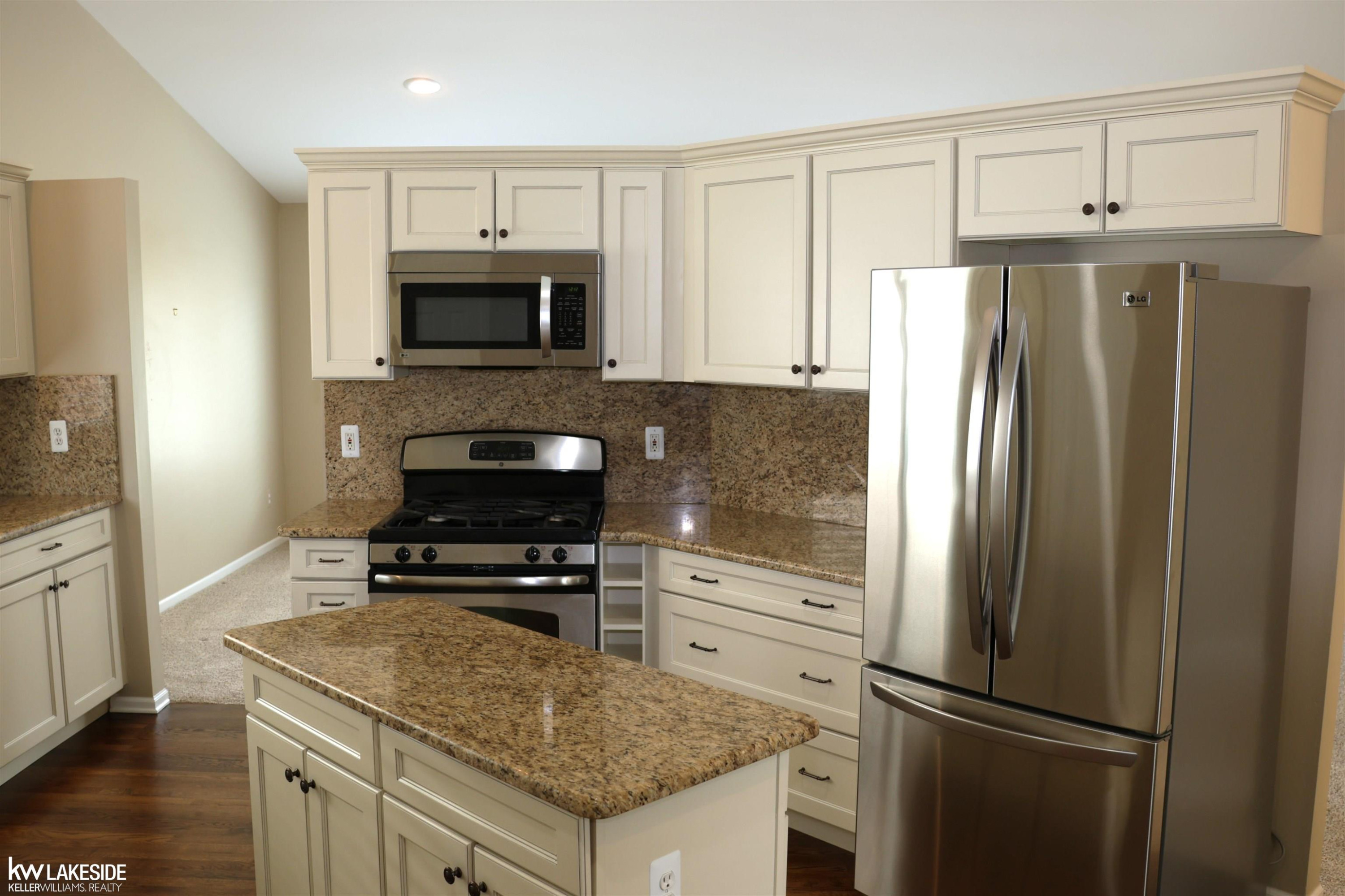 6589 Copper Creek Drive, Washington, MI — Photo 7