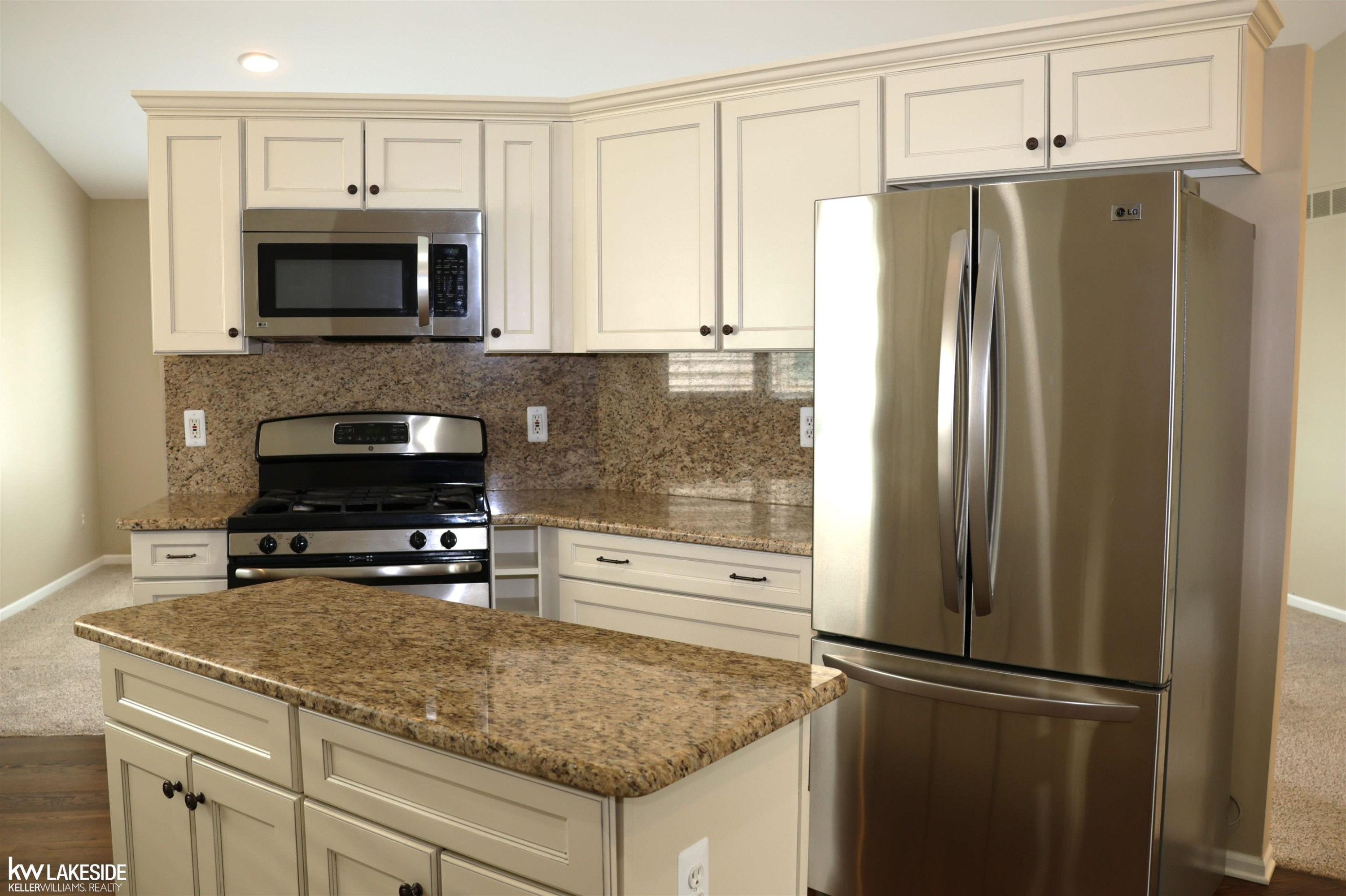 6589 Copper Creek Drive, Washington, MI — Photo 10