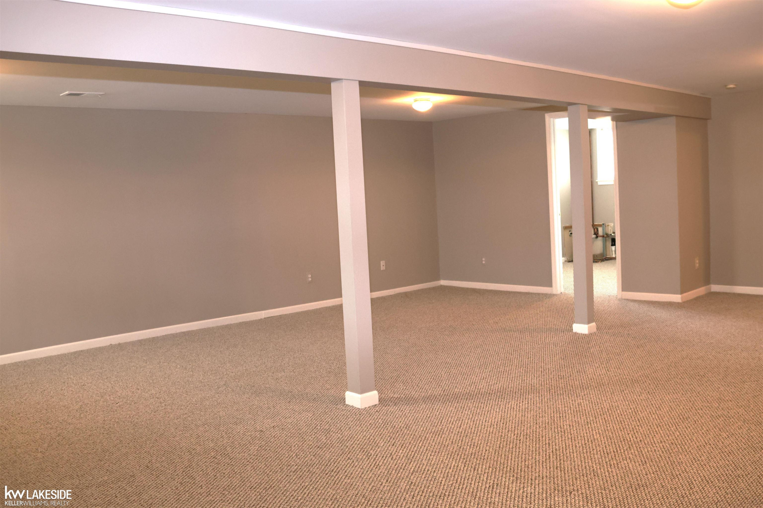 6589 Copper Creek Drive, Washington, MI — Photo 22