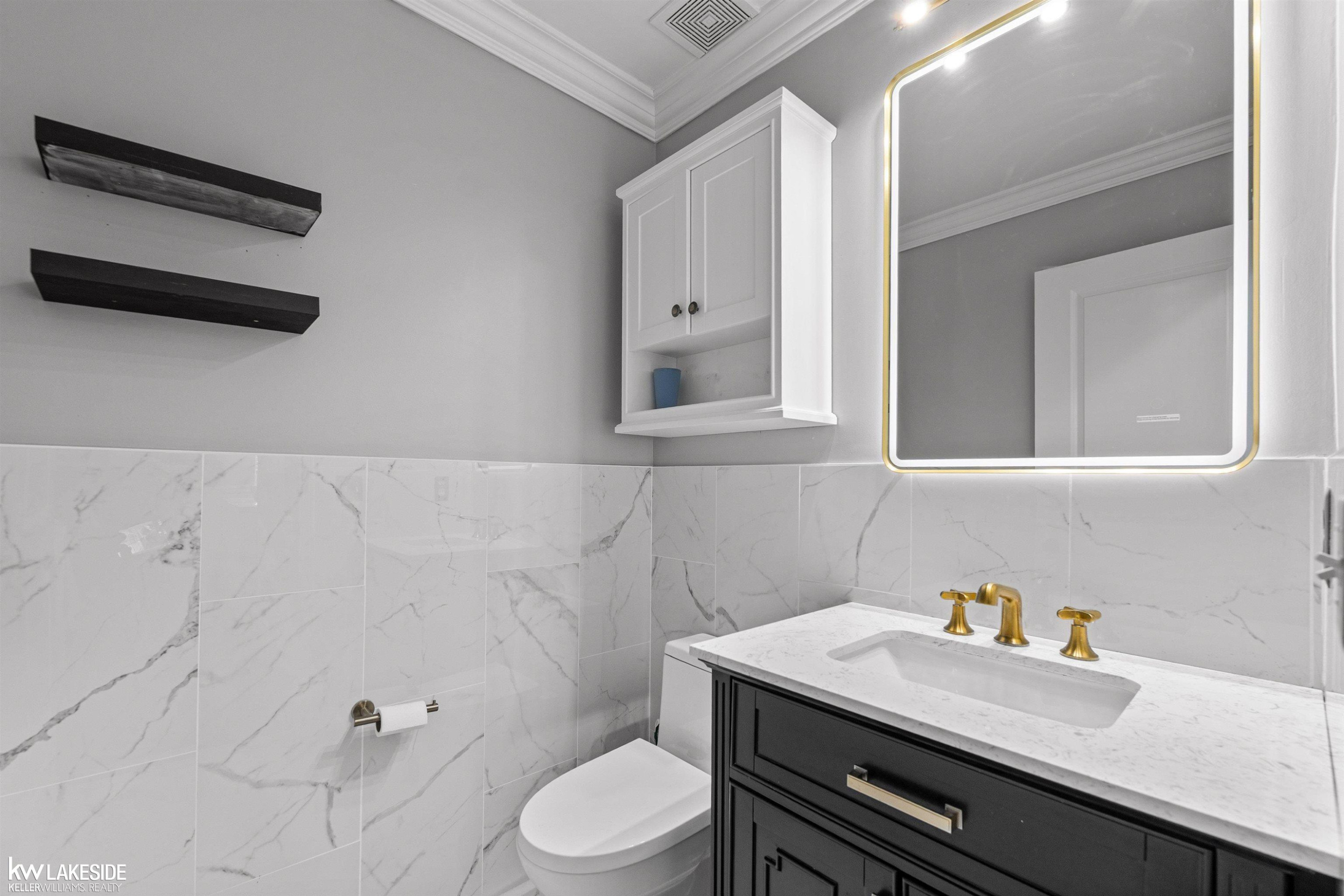 16933 Kensington Drive, Macomb, MI 48044 — Photo 19