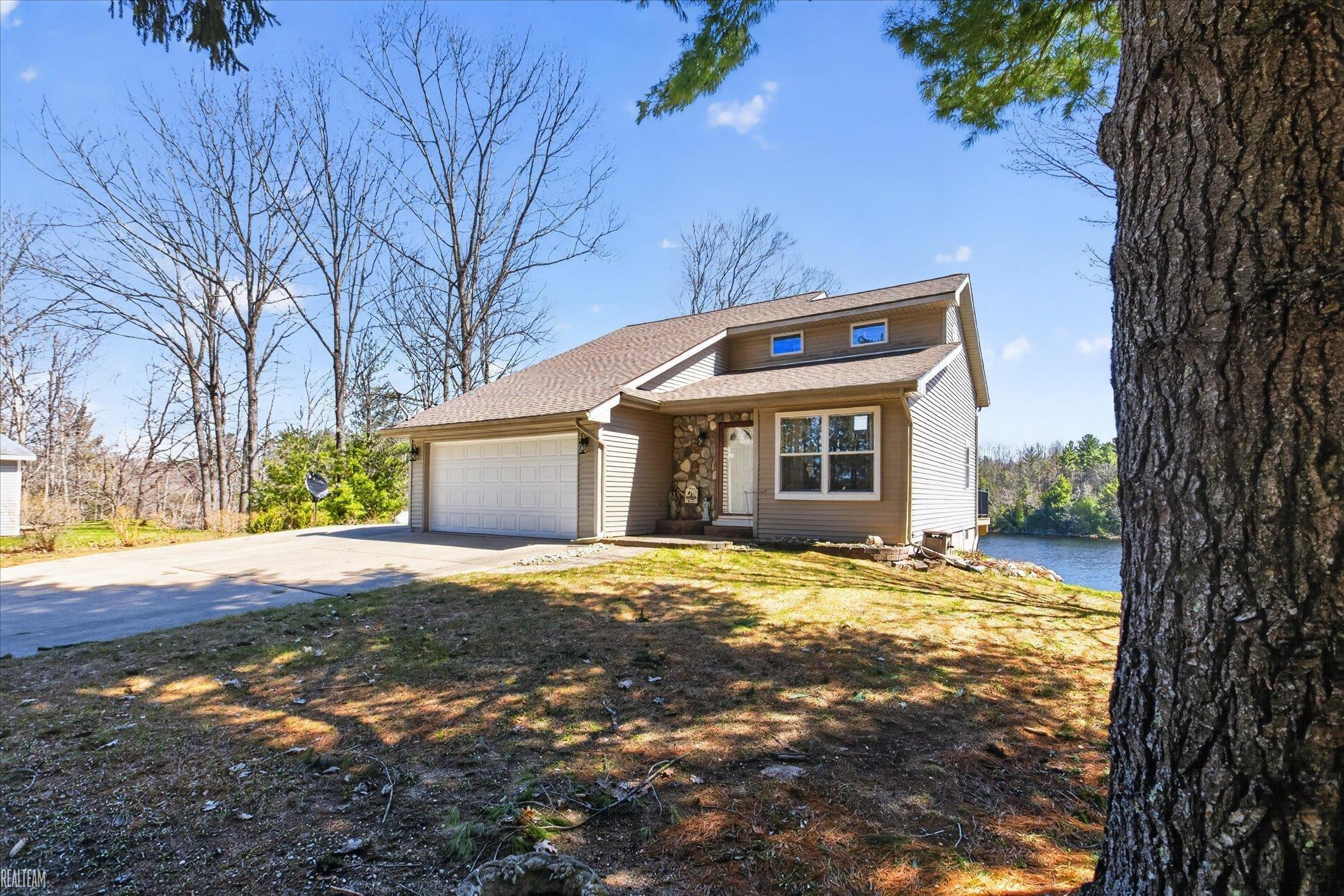 6258 SW Ginafred Shores Drive, Fife Lake, MI 49633 — Photo 39