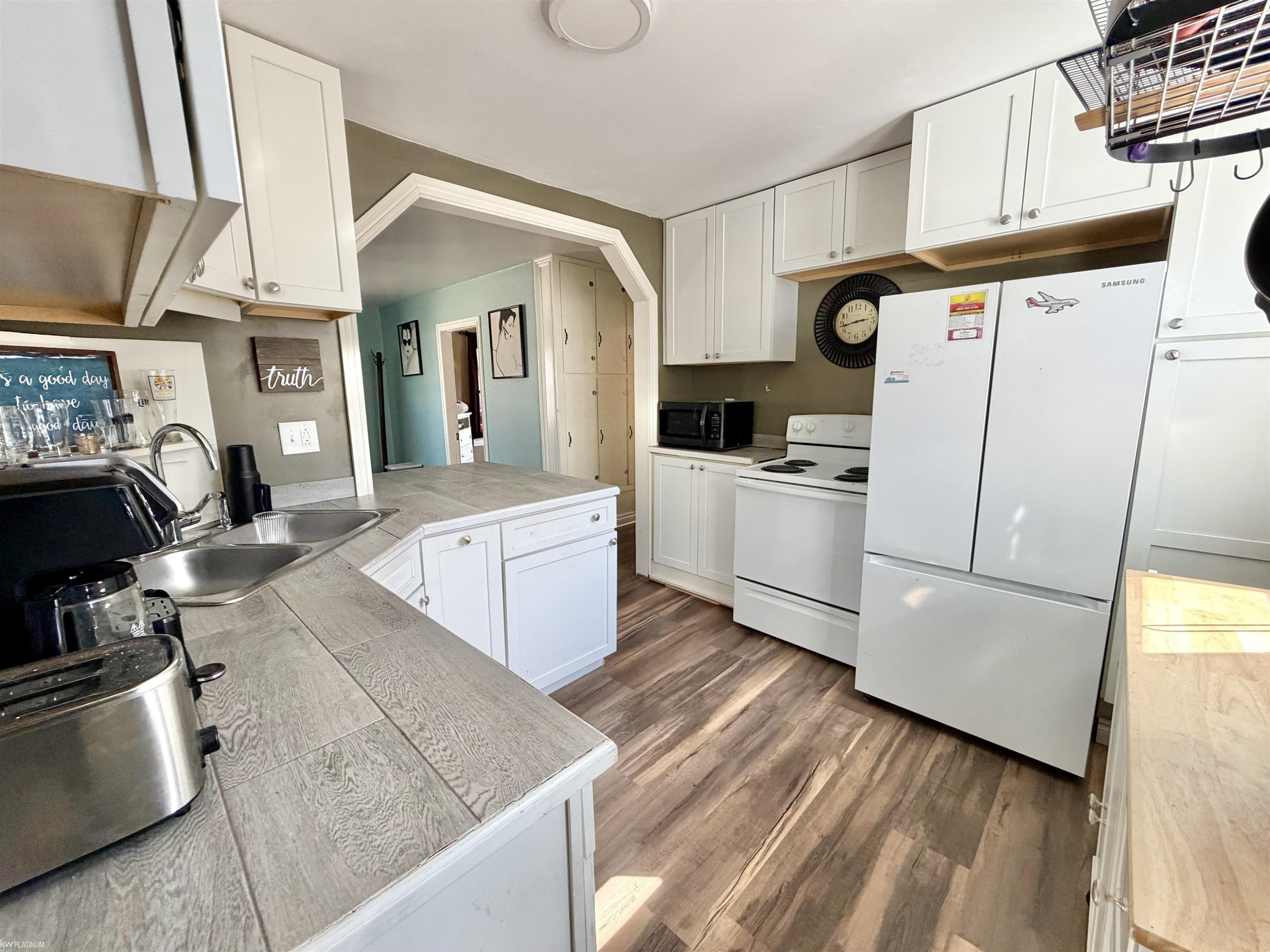 607 Maple Street, Tawas City, MI 48763 — Photo 10