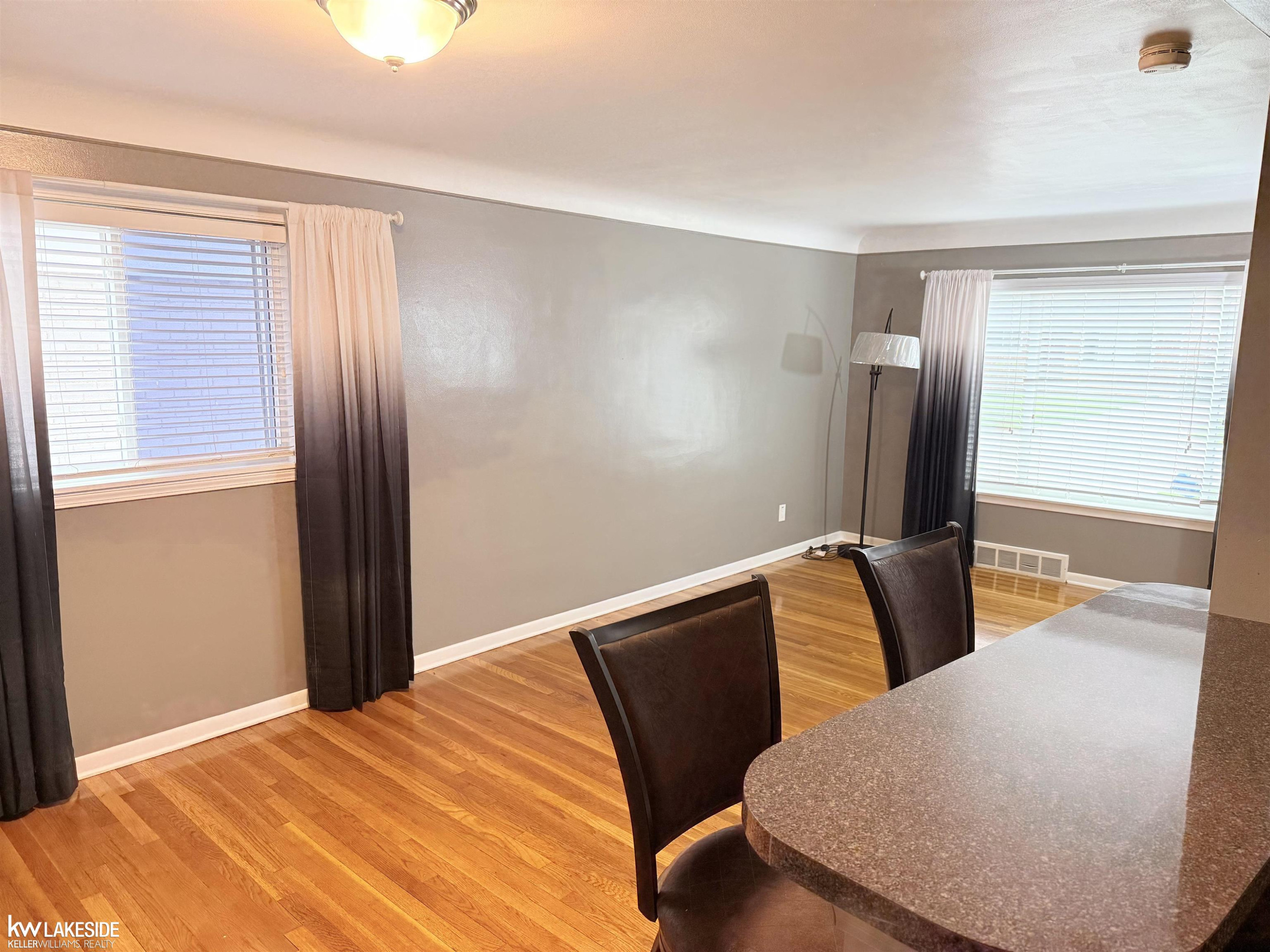 23148 Port Street, Saint Clair Shores, MI 48082 — Photo 4