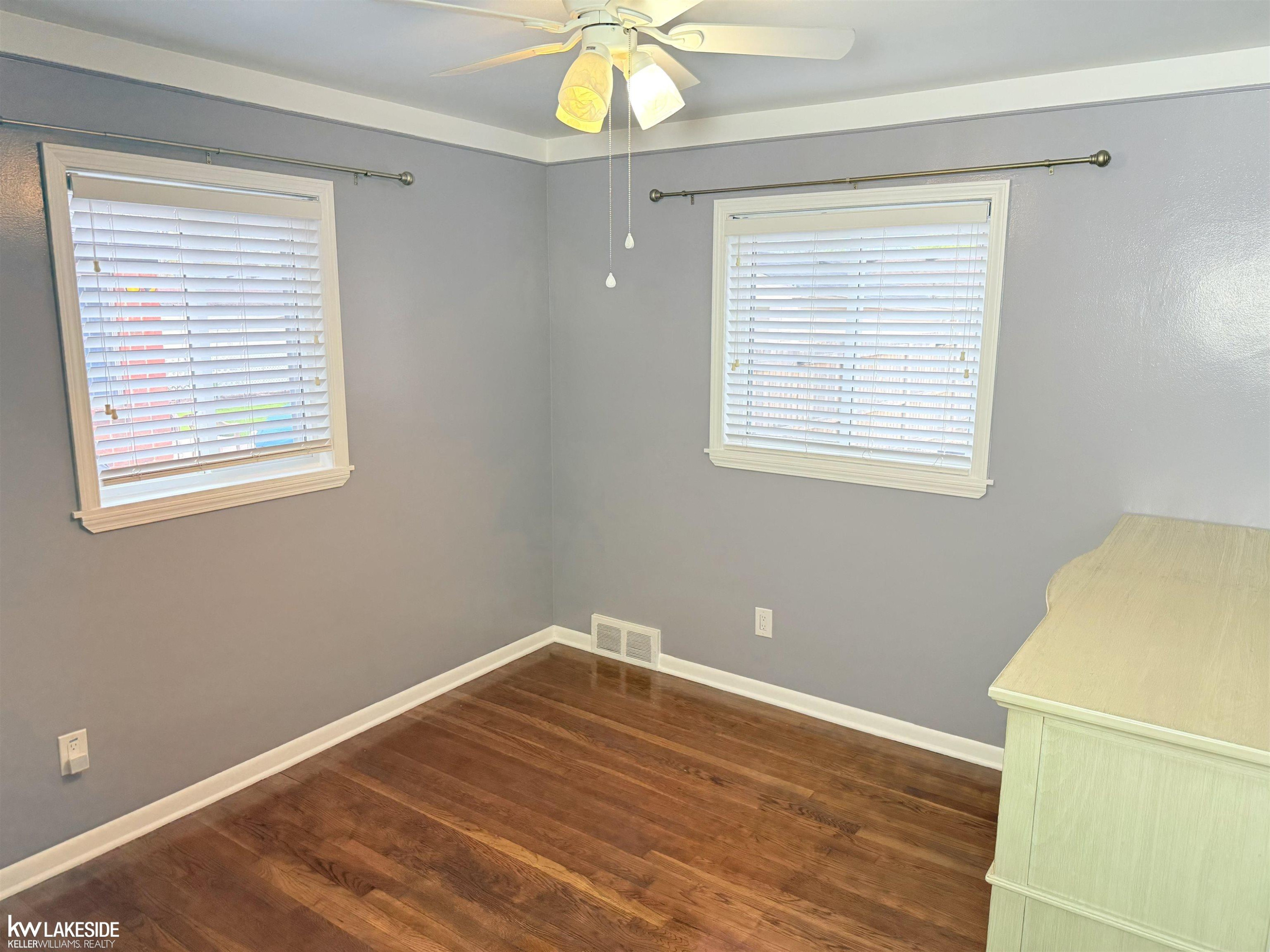 23148 Port Street, Saint Clair Shores, MI 48082 — Photo 11