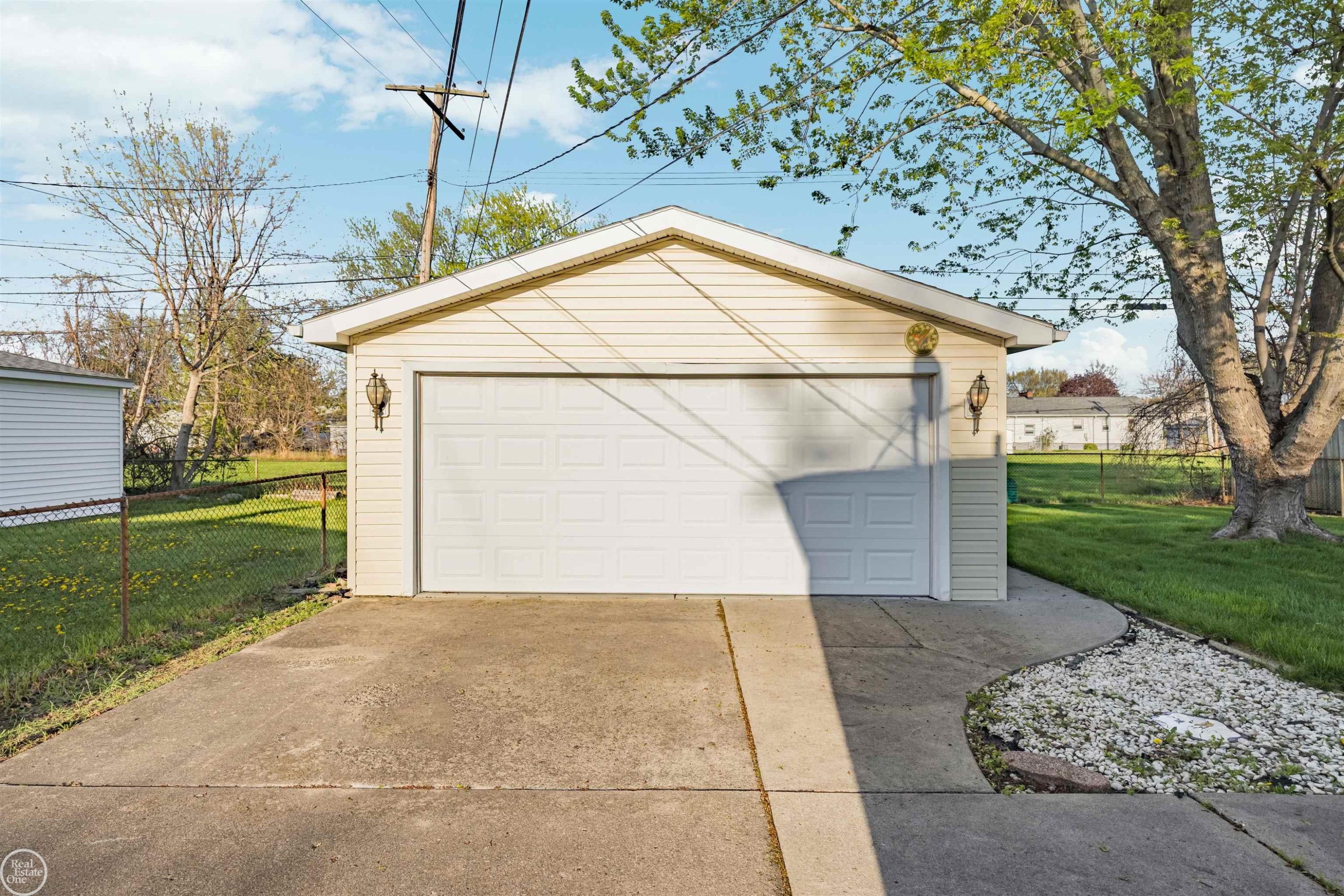 29116 Dembs Street, Roseville, MI 48066 — Photo 7